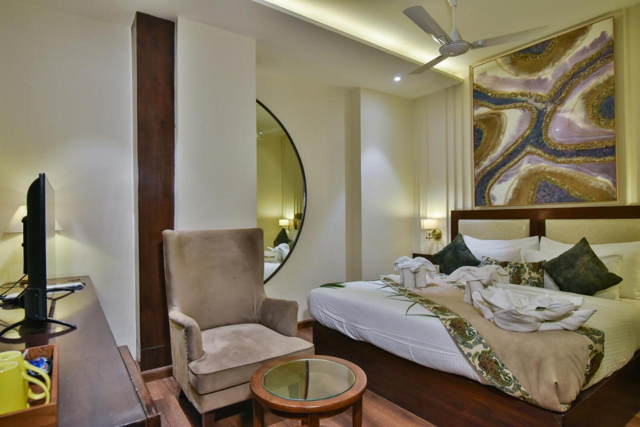 Hotel Br Grand With Nimo Club Amritsar -5 Mint From Golden Temple Eksteriør billede