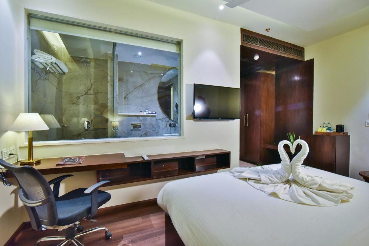 Hotel Br Grand With Nimo Club Amritsar -5 Mint From Golden Temple Eksteriør billede