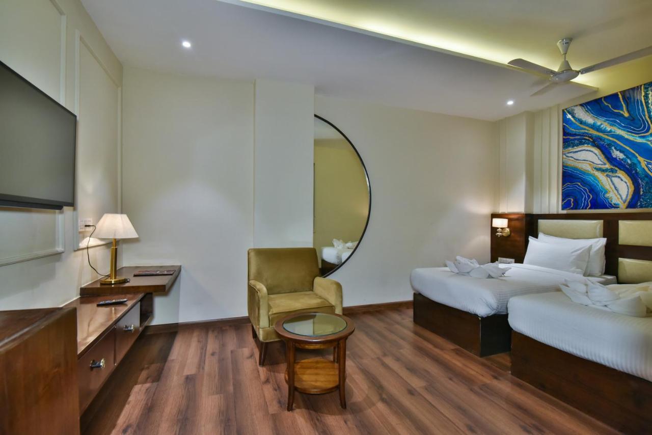 Hotel Br Grand With Nimo Club Amritsar -5 Mint From Golden Temple Eksteriør billede