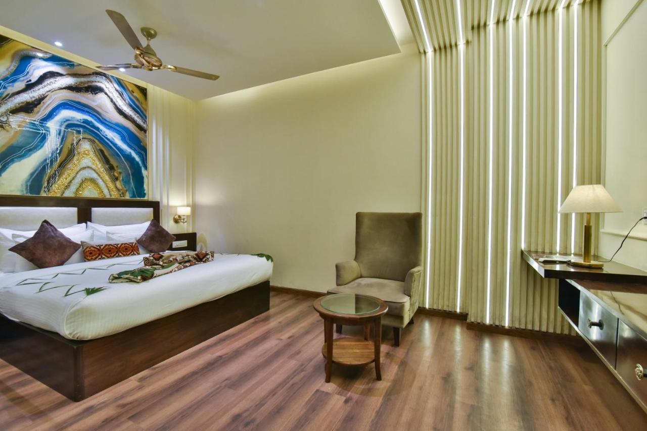 Hotel Br Grand With Nimo Club Amritsar -5 Mint From Golden Temple Eksteriør billede